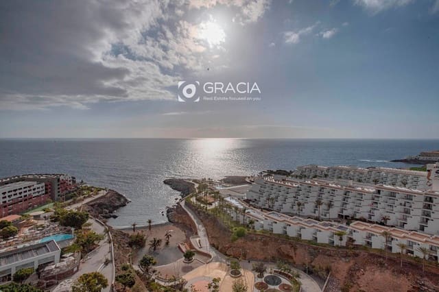 Piso en Playa Paraiso, Adeje en venta con piscina - 199.000 € (Ref: 9552983)