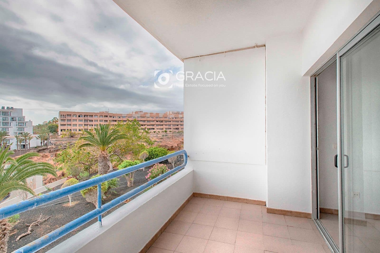 Piso en Playa Paraiso en venta con piscina - 199.000 € (Ref: 9552983)