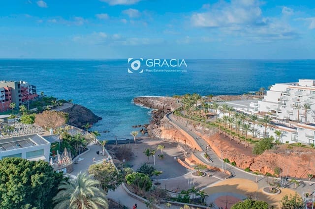 Piso en Playa Paraiso, Adeje en venta con piscina - 199.000 € (Ref: 9552983)