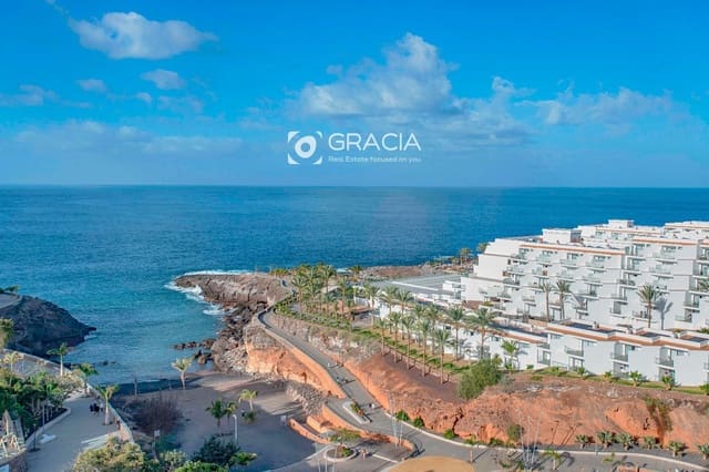 Piso en Playa Paraiso, Adeje en venta con piscina - 199.000 € (Ref: 9552983)