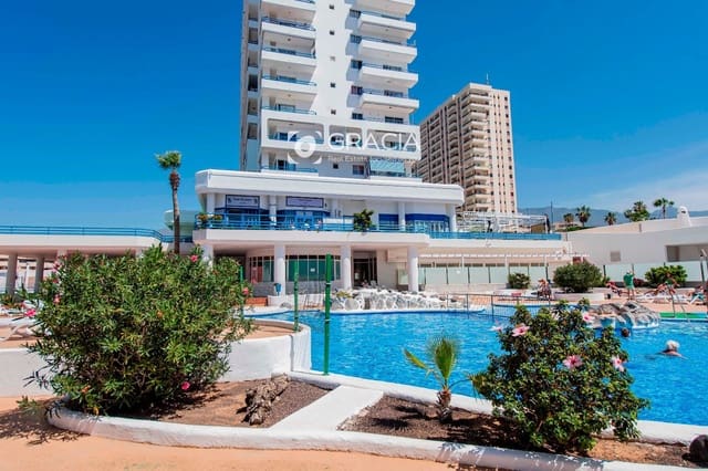 Piso en Playa Paraiso, Adeje en venta con piscina - 199.000 € (Ref: 9552983)
