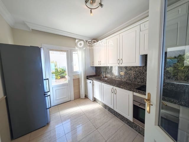 3 soveværelse Byhus til salg i Chayofa, Arona med garage - € 390.000 (Ref: 9552984)