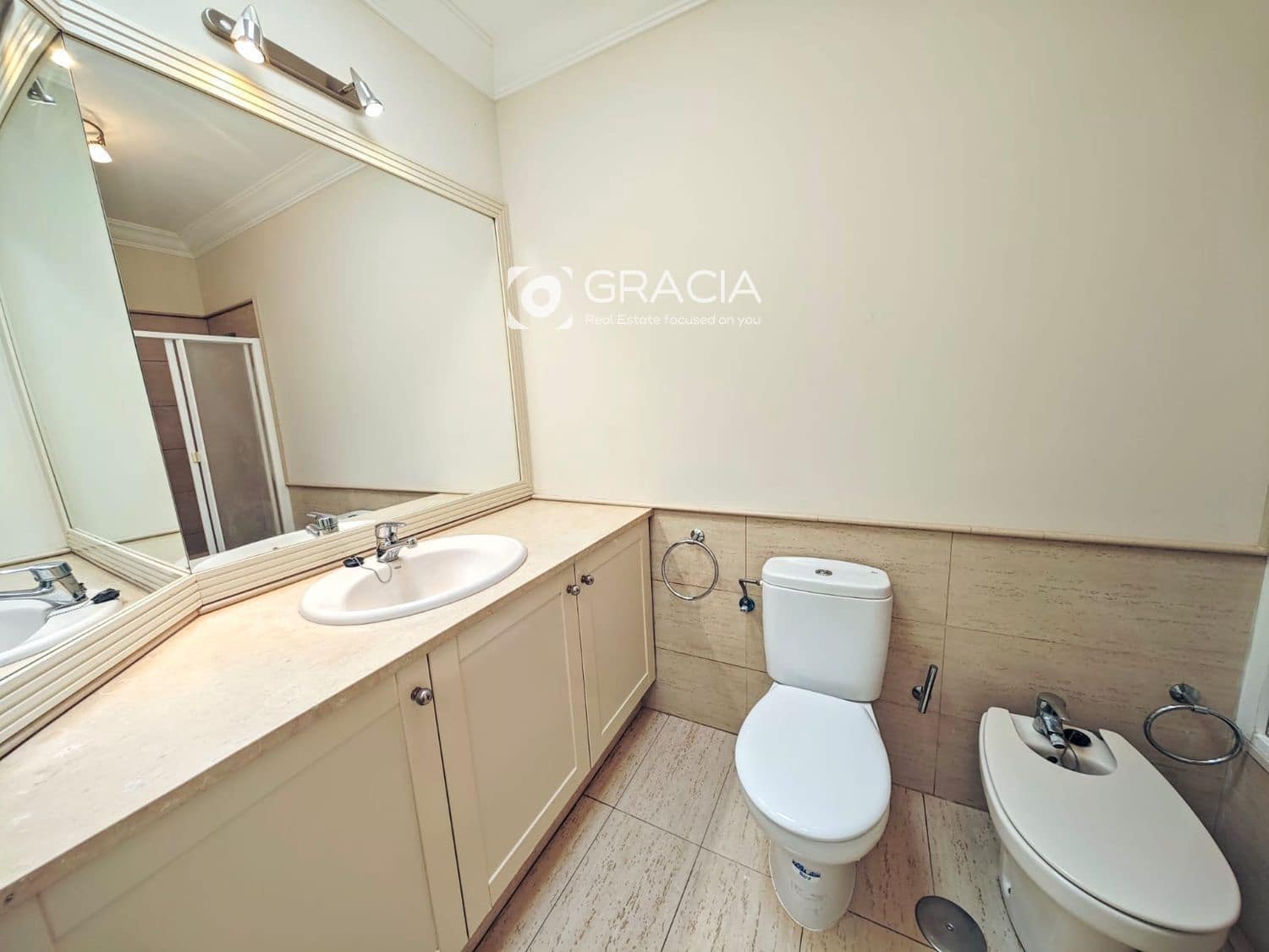 3 soveværelse Byhus til salg i Chayofa med garage - € 390.000 (Ref: 9552984)