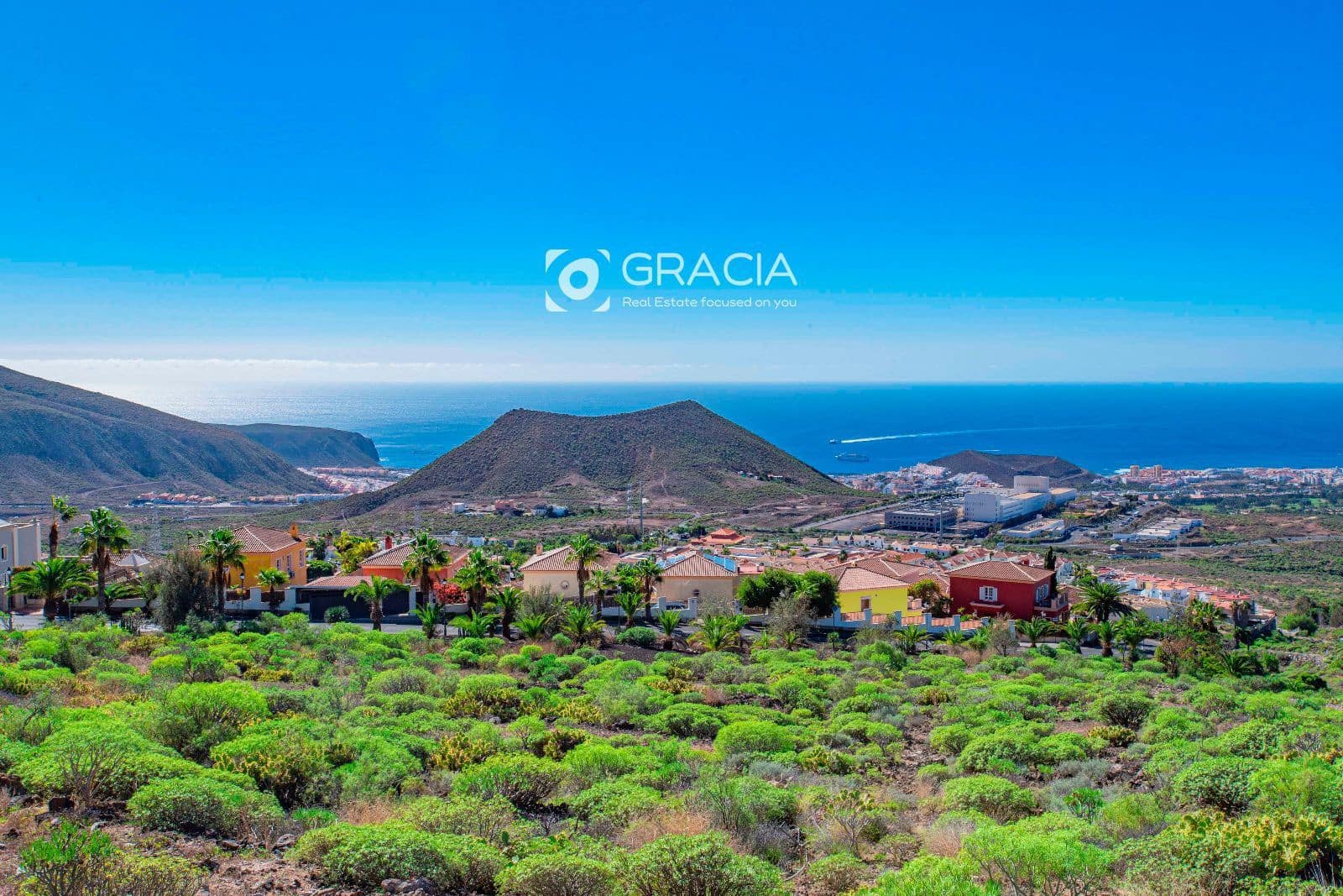 3 soveværelse Byhus til salg i Chayofa med garage - € 390.000 (Ref: 9552984)