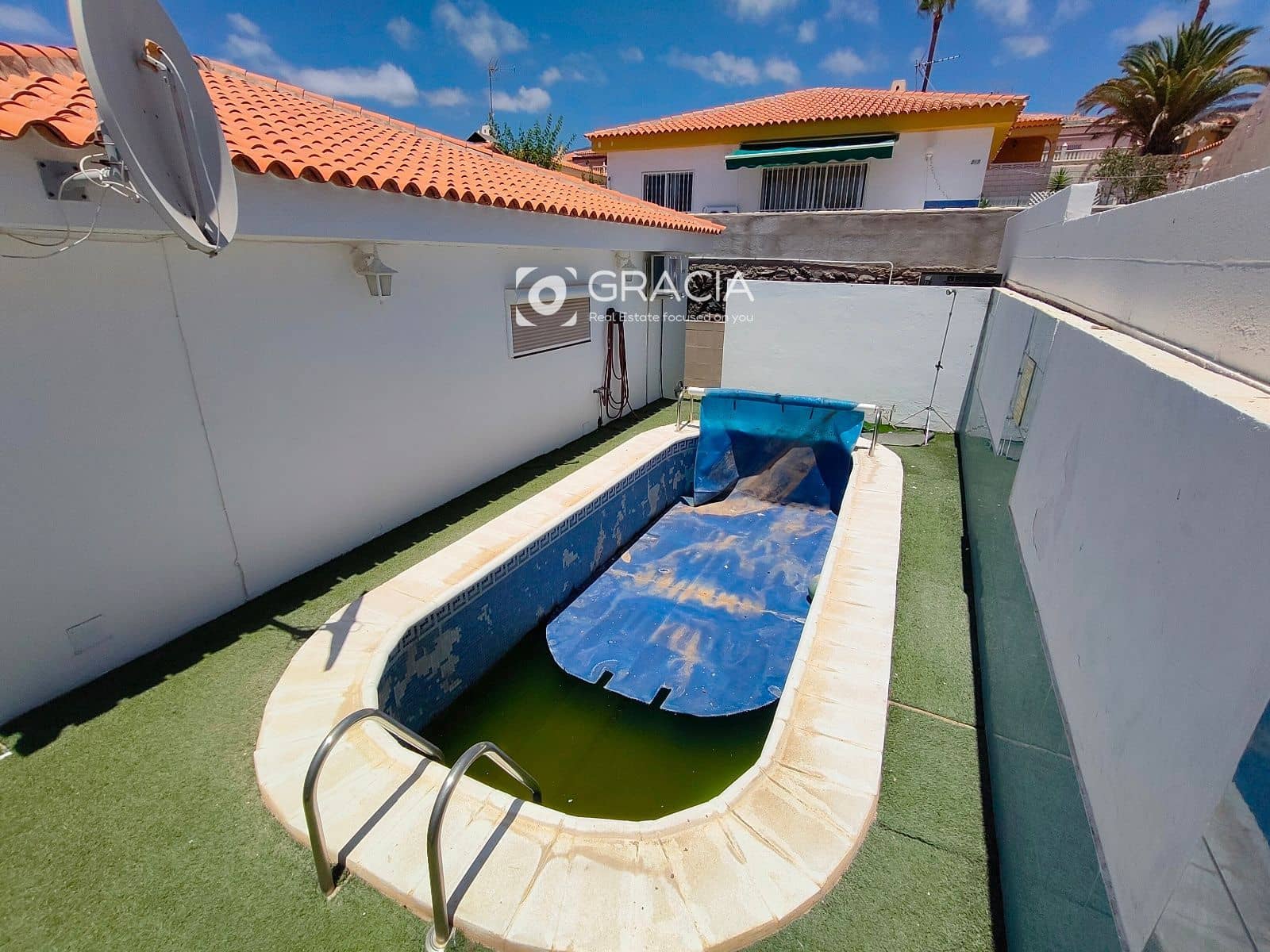 3 bedroom Villa for sale in Callao Salvaje with pool - € 469,900 (Ref: 9552985)