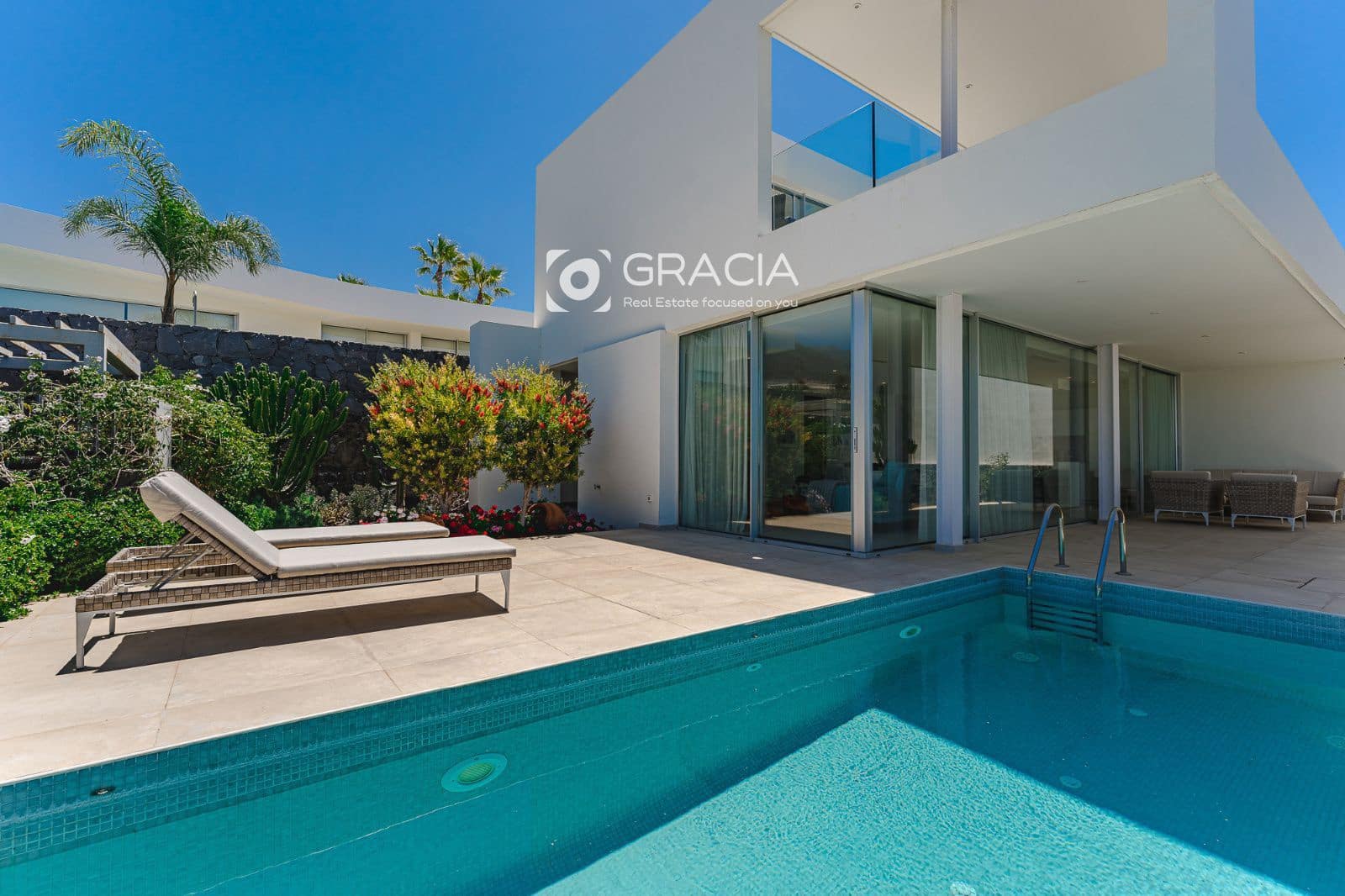 3 bedroom Townhouse for sale in Playa San Juan with pool garage - € 1,699,000 (Ref: 9552986)