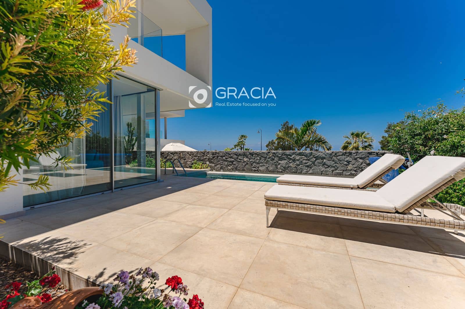 3 bedroom Townhouse for sale in Playa San Juan with pool garage - € 1,699,000 (Ref: 9552986)