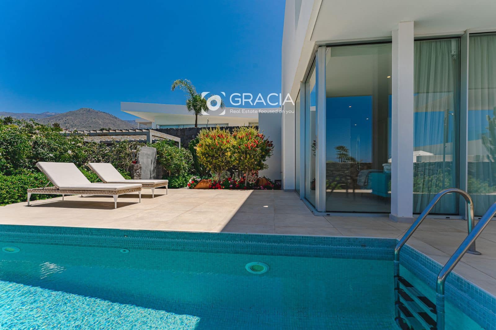 3 bedroom Townhouse for sale in Playa San Juan with pool garage - € 1,699,000 (Ref: 9552986)