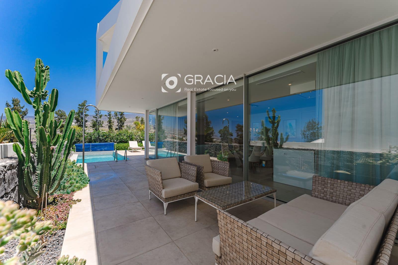 3 bedroom Townhouse for sale in Playa San Juan with pool garage - € 1,699,000 (Ref: 9552986)