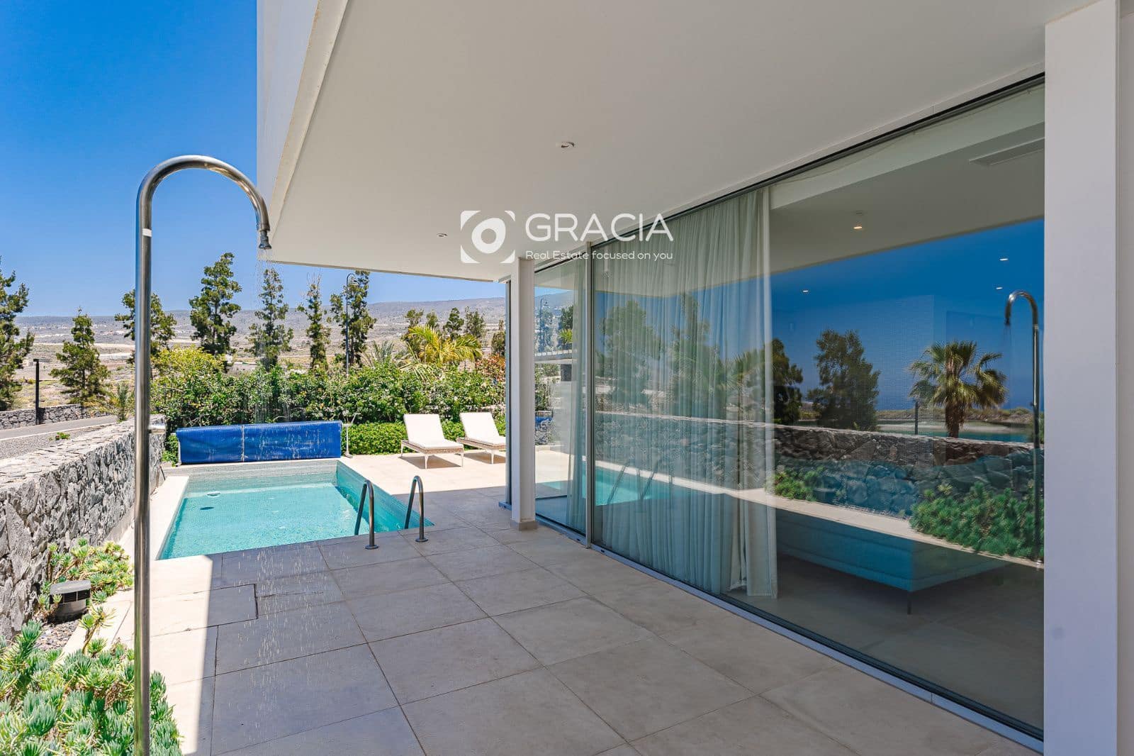 3 bedroom Townhouse for sale in Playa San Juan with pool garage - € 1,699,000 (Ref: 9552986)