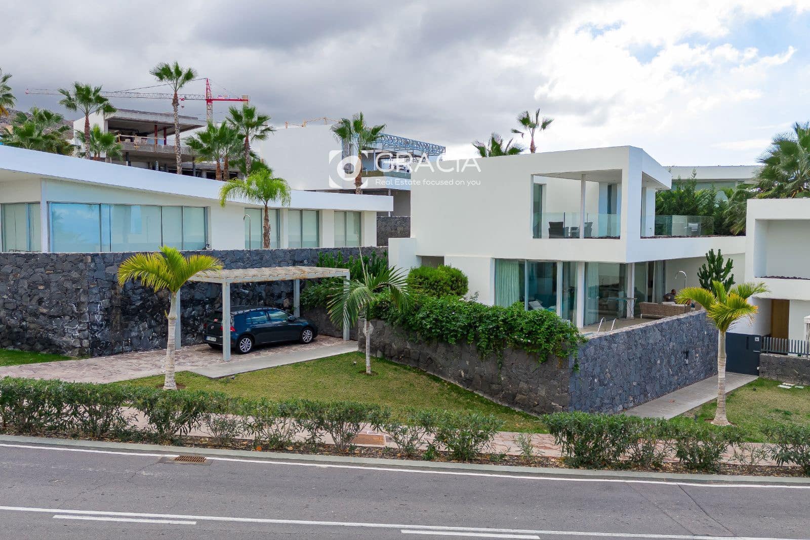 3 bedroom Townhouse for sale in Playa San Juan with pool garage - € 1,699,000 (Ref: 9552986)