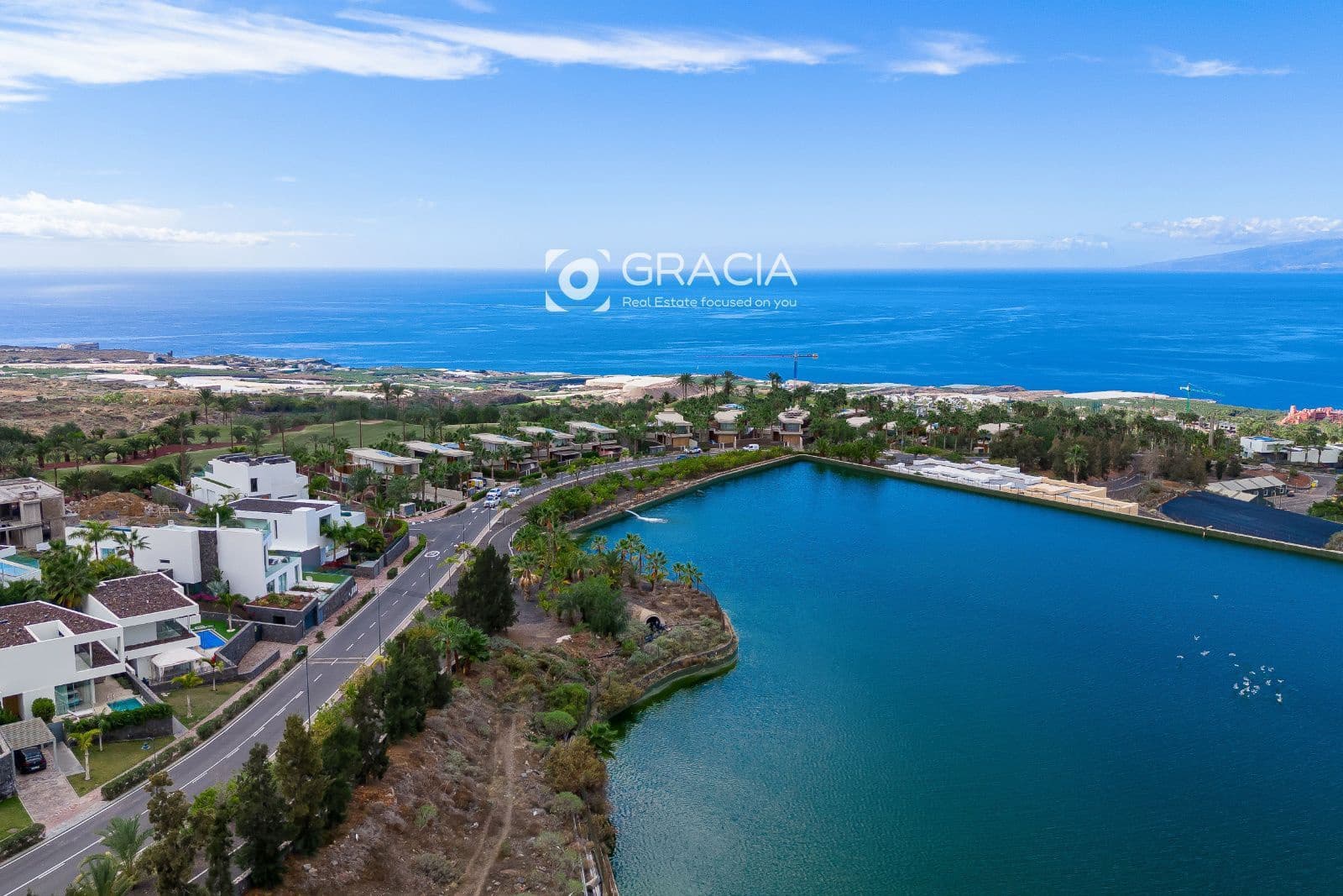 3 bedroom Townhouse for sale in Playa San Juan with pool garage - € 1,699,000 (Ref: 9552986)