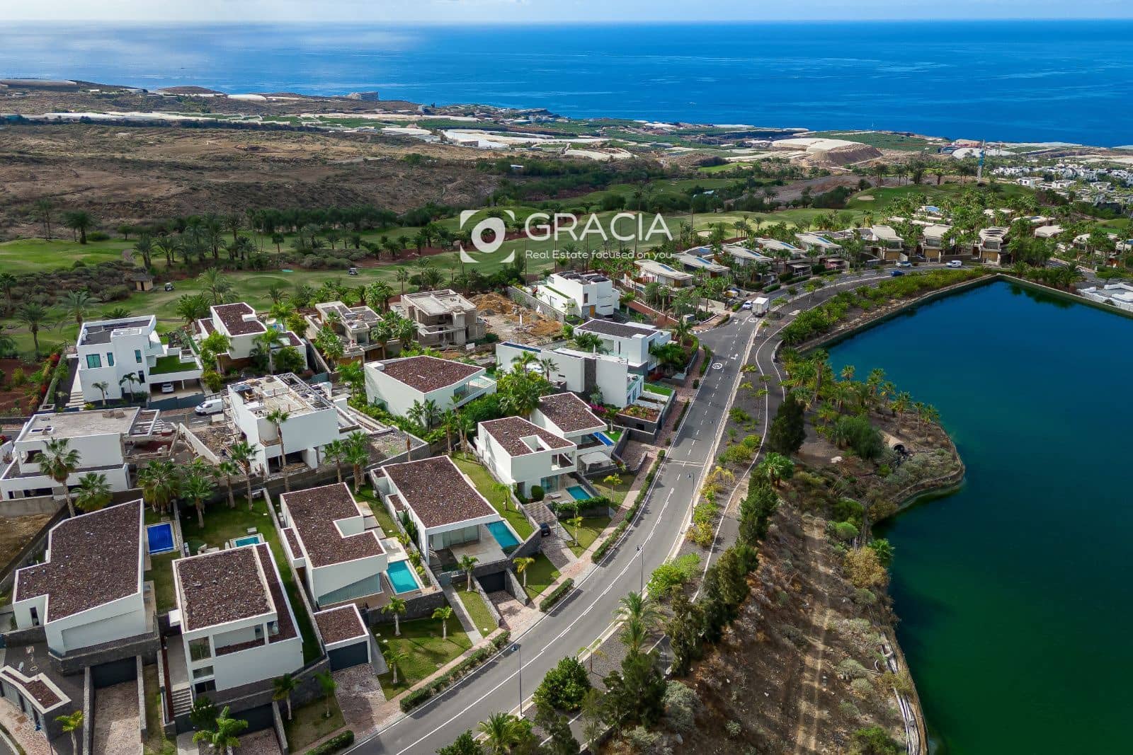 3 bedroom Townhouse for sale in Playa San Juan with pool garage - € 1,699,000 (Ref: 9552986)