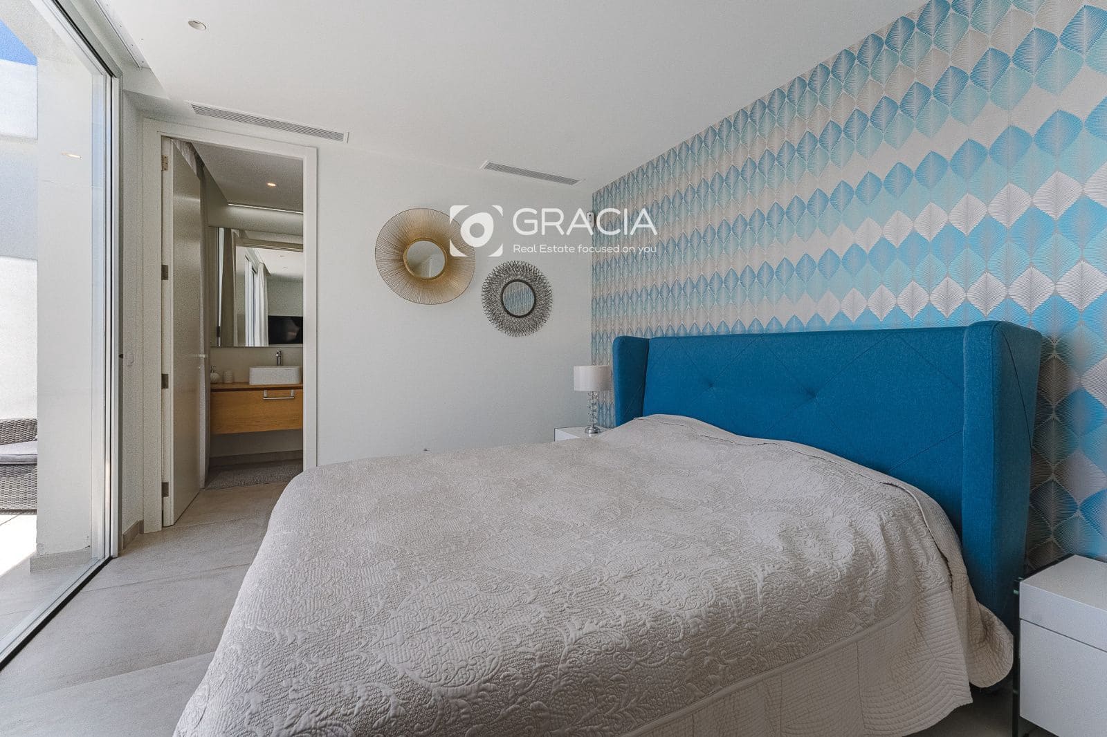 3 bedroom Townhouse for sale in Playa San Juan with pool garage - € 1,699,000 (Ref: 9552986)