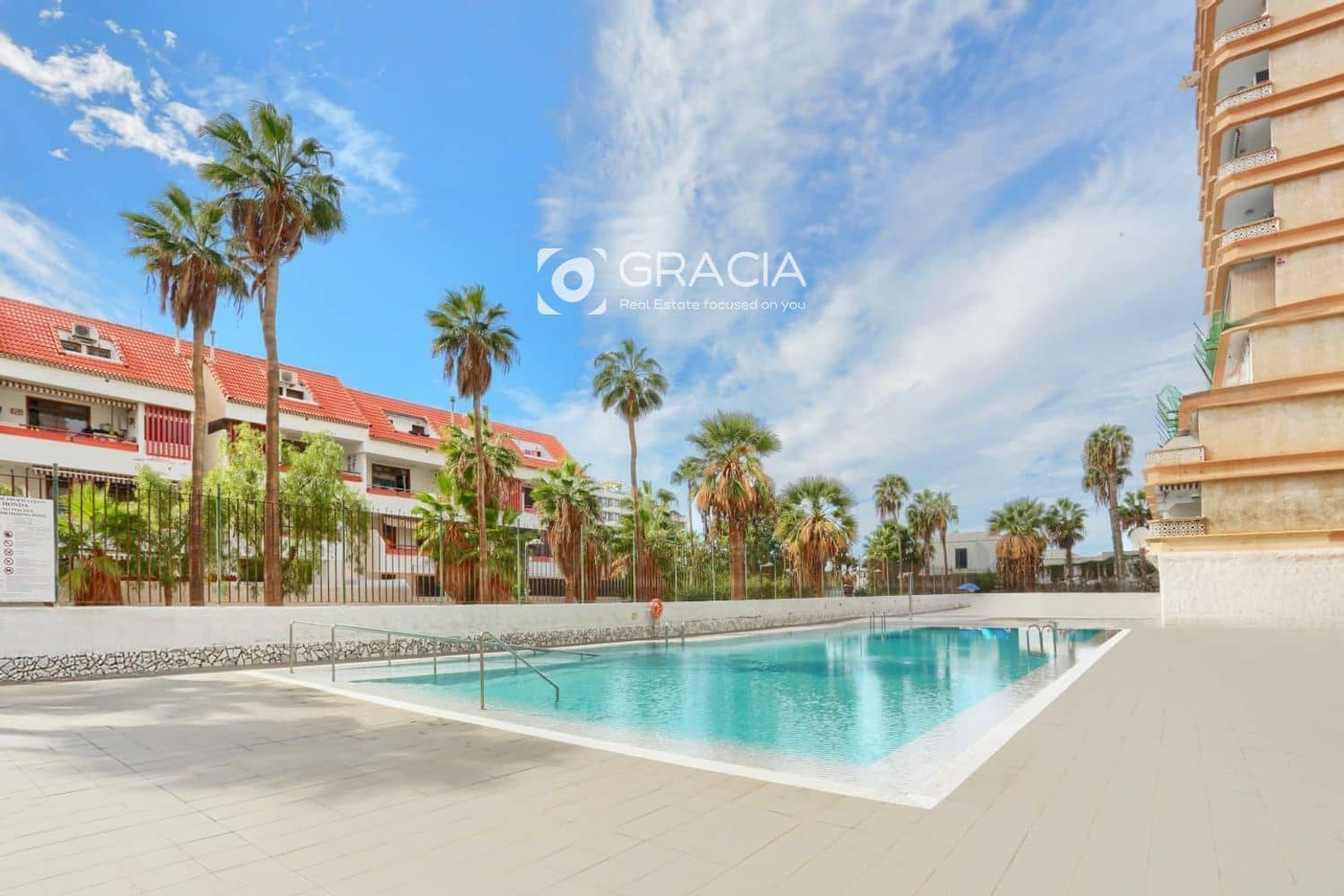 1 makuuhuone Asunto myytävänä paikassa Playa de las Americas mukana uima-altaan - 295 000 € (Ref: 9559302)