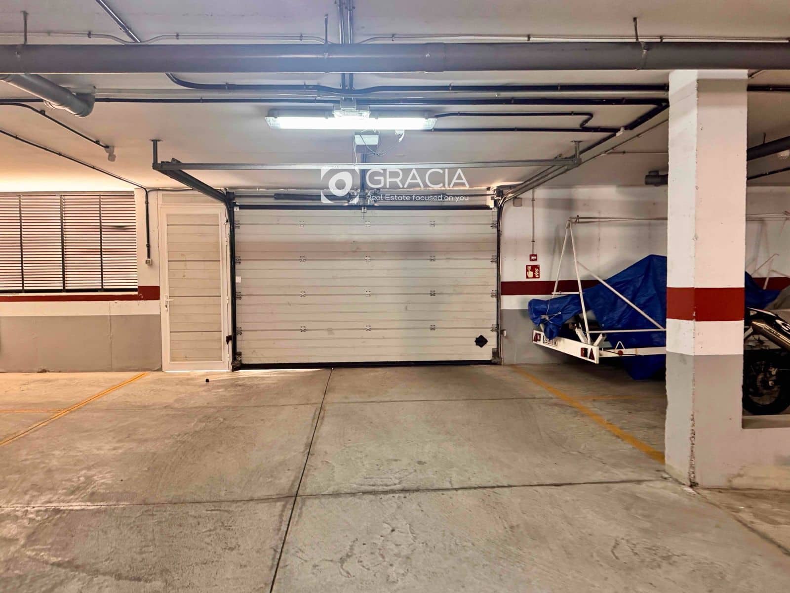 Garage for rent in Palm-Mar - € 100 (Ref: 9570404)
