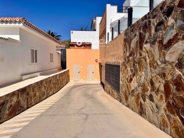 Garage for rent in Palm-Mar, Arona - € 100 (Ref: 9570404)