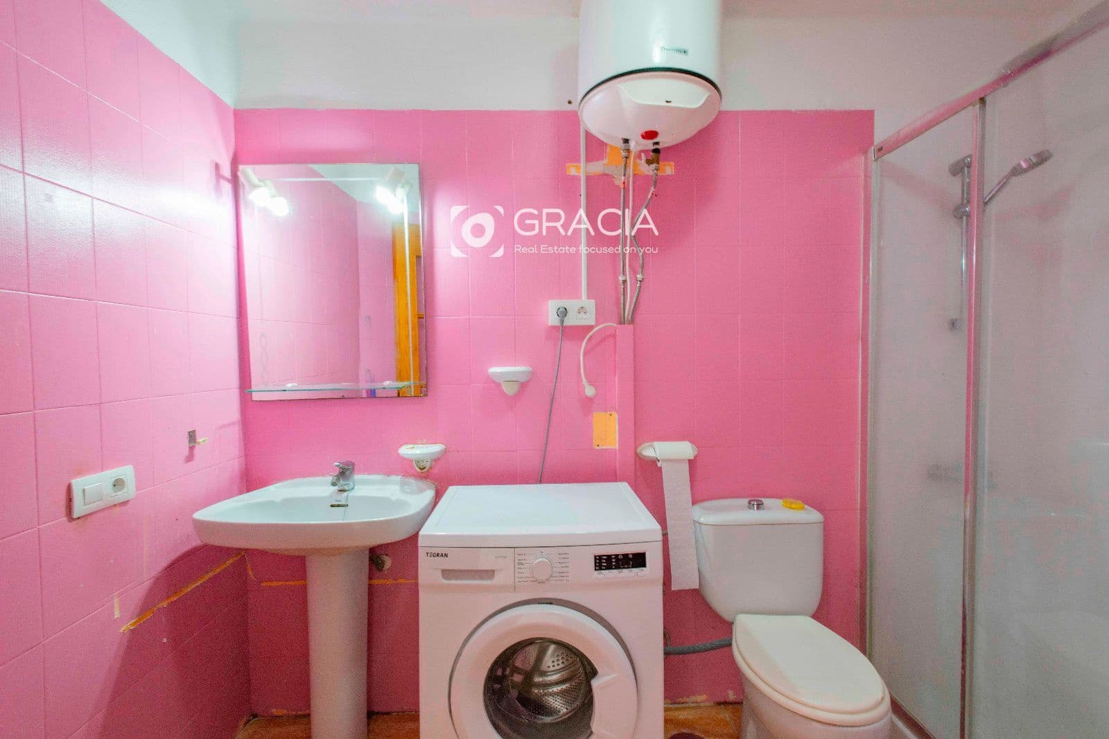 1 bedroom Flat for sale in Playa Paraiso with pool - € 225,000 (Ref: 9590495)