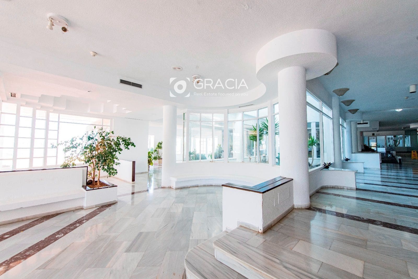 1 bedroom Flat for sale in Playa Paraiso with pool - € 225,000 (Ref: 9590495)