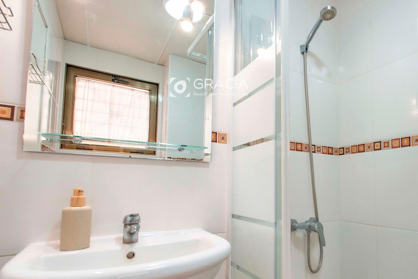 Piso de 1 habitación en Los Cristianos en alquiler con piscina - 1.700 € (Ref: 9606627)