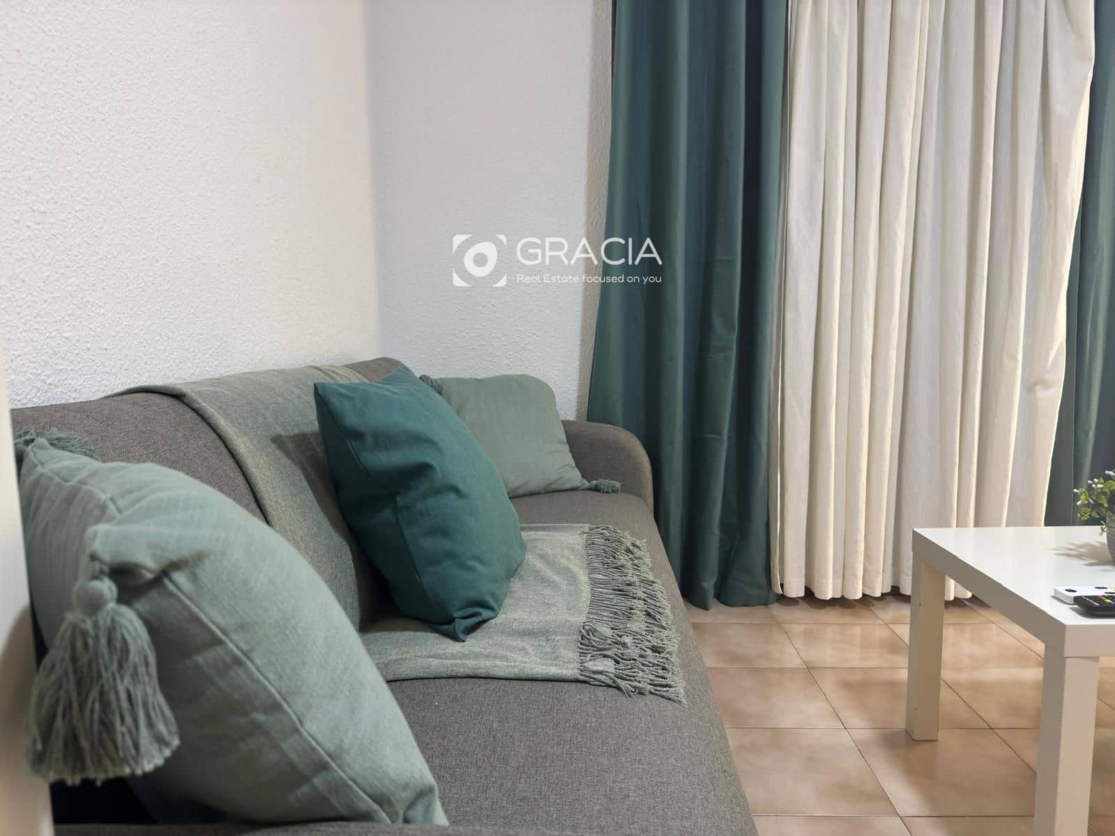 Piso de 1 habitación en Los Cristianos en alquiler con piscina - 1.700 € (Ref: 9606627)