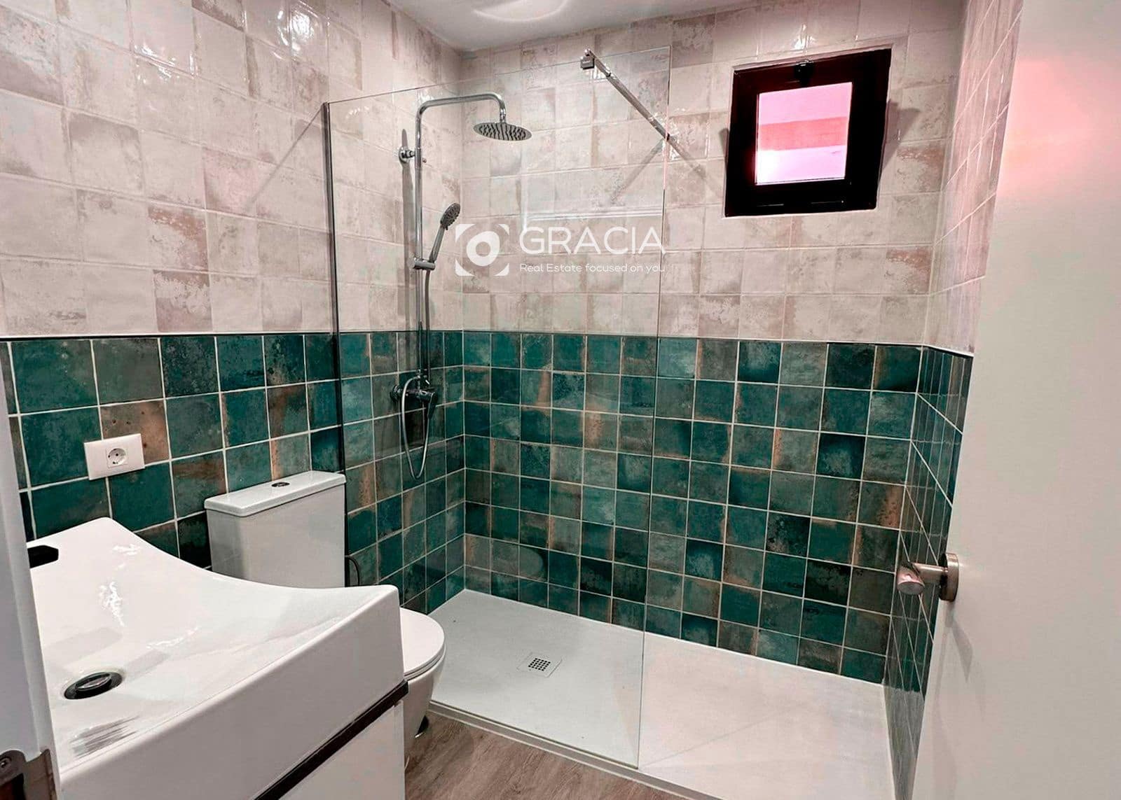 2 soverom Leilighet til salgs i Costa del Silencio med svømmebasseng garasje - € 279 000 (Ref: 9606885)