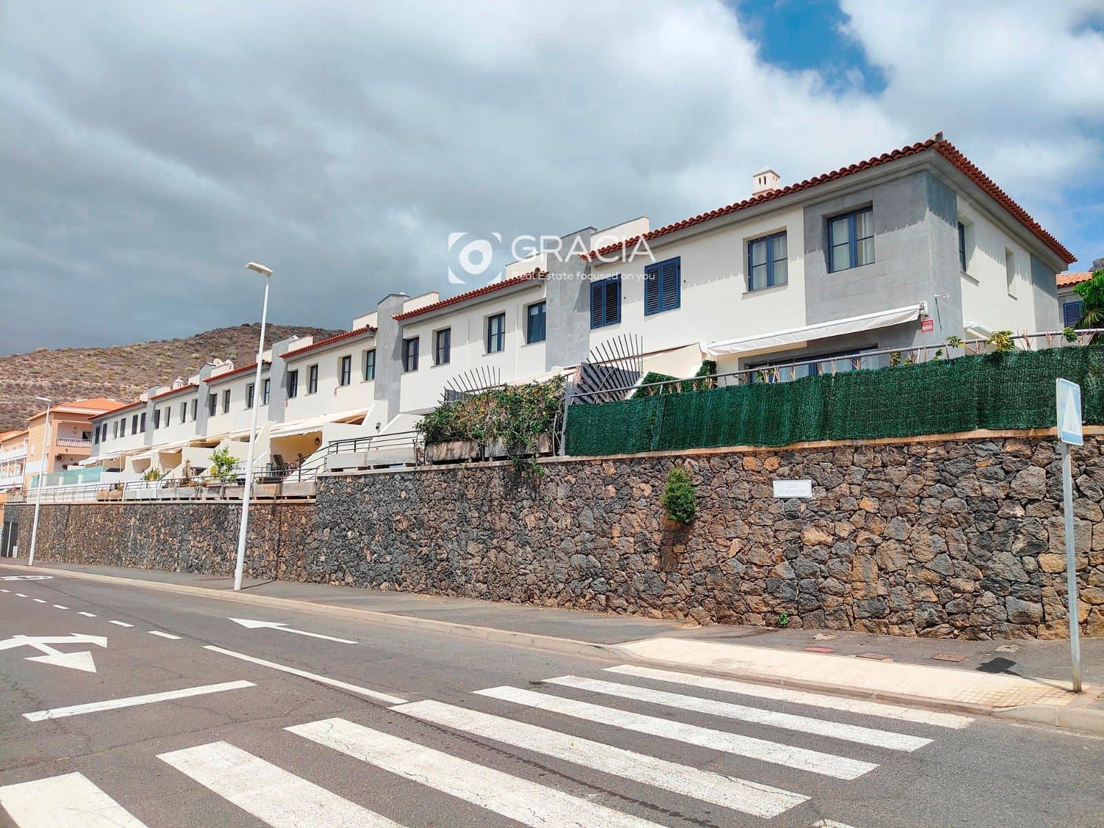 3 sovrum Hus till salu i Costa Adeje med garage - 470 000 € (Ref: 9614099)