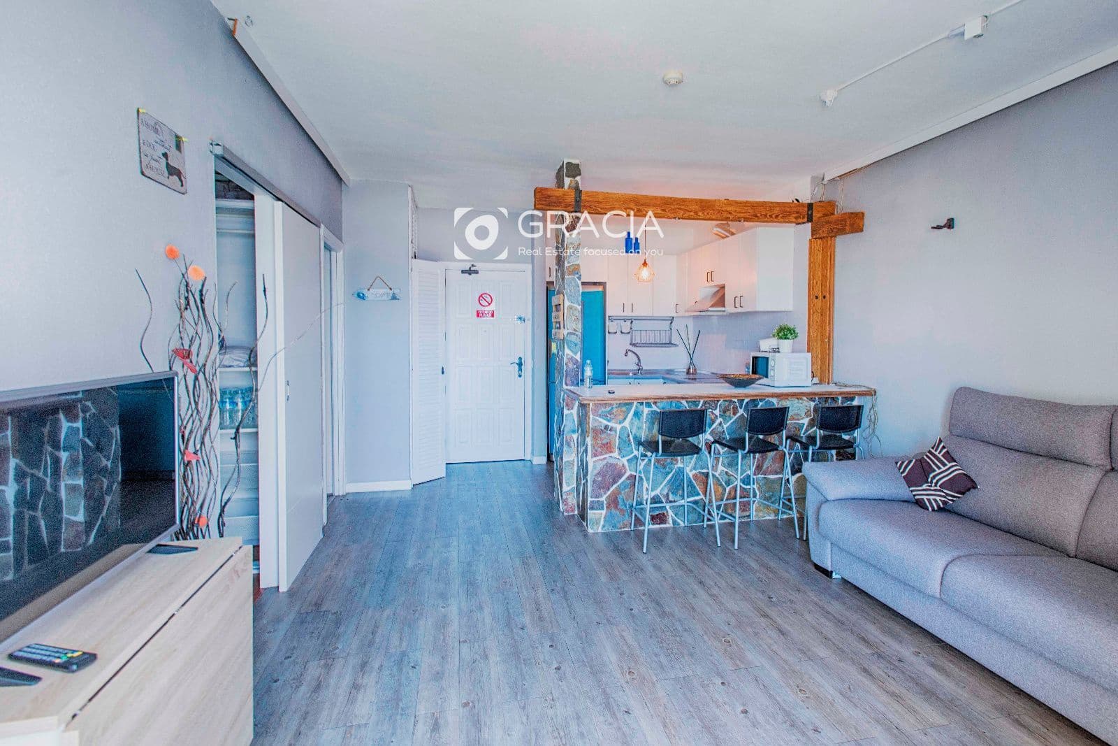 1 makuuhuone Asunto vuokrattavana paikassa Playa Paraiso mukana uima-altaan - 1 200 € (Ref: 9618122)