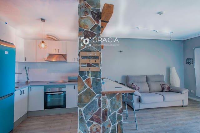 1 makuuhuone Asunto vuokrattavana paikassa Playa Paraiso, Adeje mukana uima-altaan - 1 200 € (Ref: 9618122)