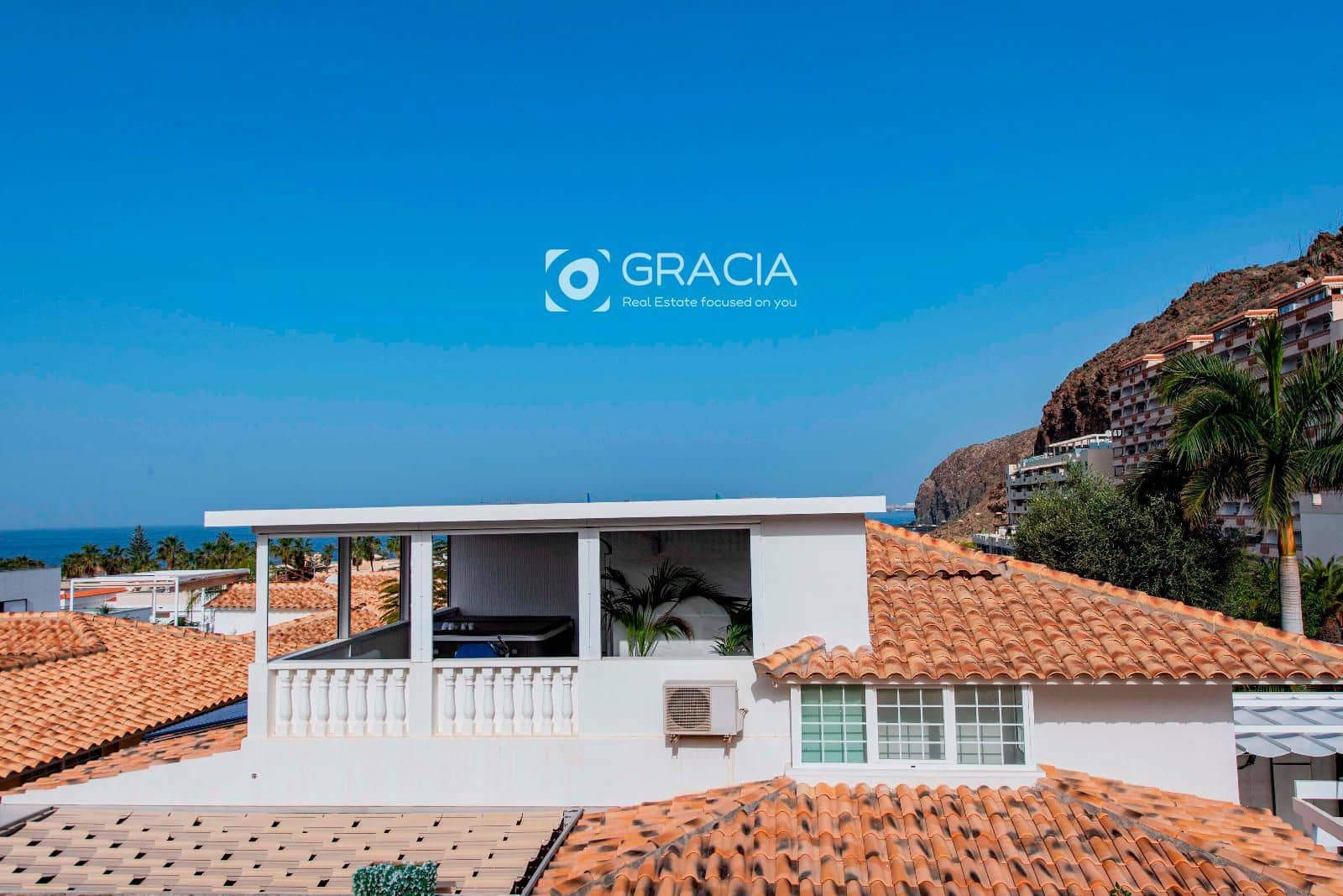 2 soveværelse Lejlighed til salg i Palm-Mar med garage - € 450.000 (Ref: 9654346)