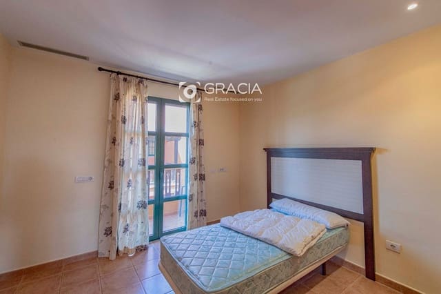 3 soverom Hus til salgs i Golf del Sur, San Miguel de Abona med svømmebasseng garasje - € 450 000 (Ref: 9673832)