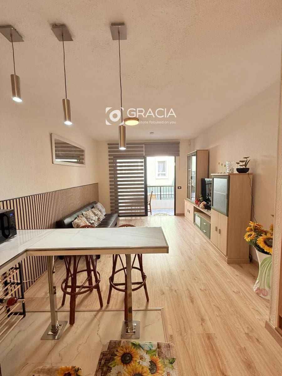 Piso de 1 habitación en San Isidro de Abona en venta - 158.000 € (Ref: 9687645)