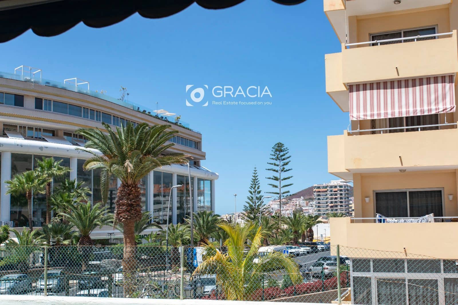 3 quarto Apartamento para venda em Los Cristianos com piscina garagem - 419 900 € (Ref: 9731248)