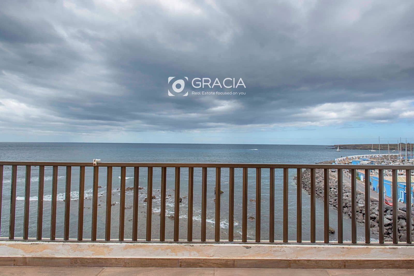 2 makuuhuone Kattohuoneisto myytävänä paikassa Las Galletas - 299 000 € (Ref: 9755193)