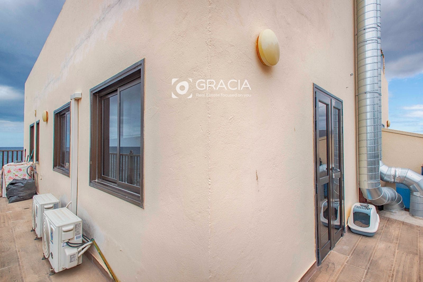 2 makuuhuone Kattohuoneisto myytävänä paikassa Las Galletas - 299 000 € (Ref: 9755193)