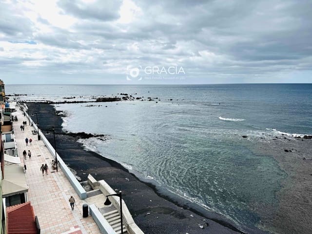 2 makuuhuone Kattohuoneisto myytävänä paikassa Las Galletas, Arona - 299 000 € (Ref: 9755193)