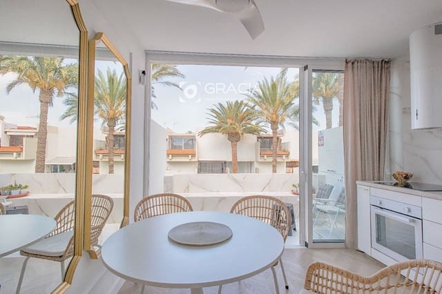 1 makuuhuone Asunto myytävänä paikassa Costa del Silencio, Arona mukana uima-altaan - 190 000 € (Ref: 9795716)