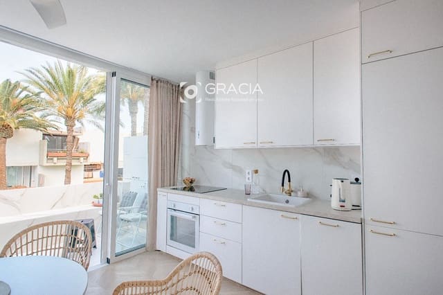 1 makuuhuone Asunto myytävänä paikassa Costa del Silencio, Arona mukana uima-altaan - 190 000 € (Ref: 9795716)