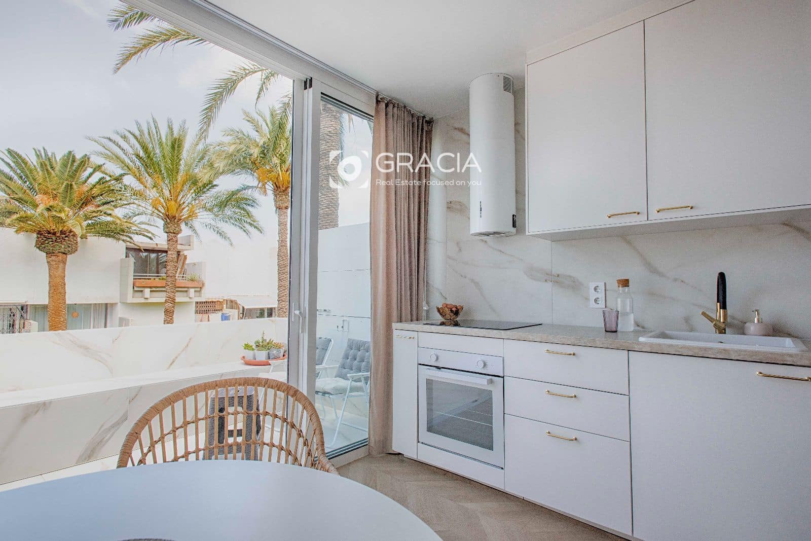 1 makuuhuone Asunto myytävänä paikassa Costa del Silencio mukana uima-altaan - 190 000 € (Ref: 9795716)