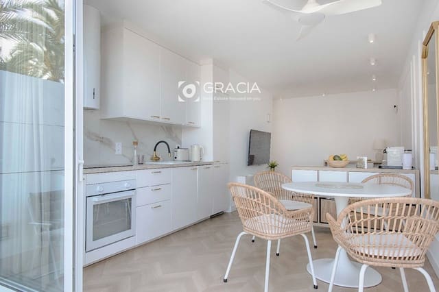 1 makuuhuone Asunto myytävänä paikassa Costa del Silencio, Arona mukana uima-altaan - 190 000 € (Ref: 9795716)