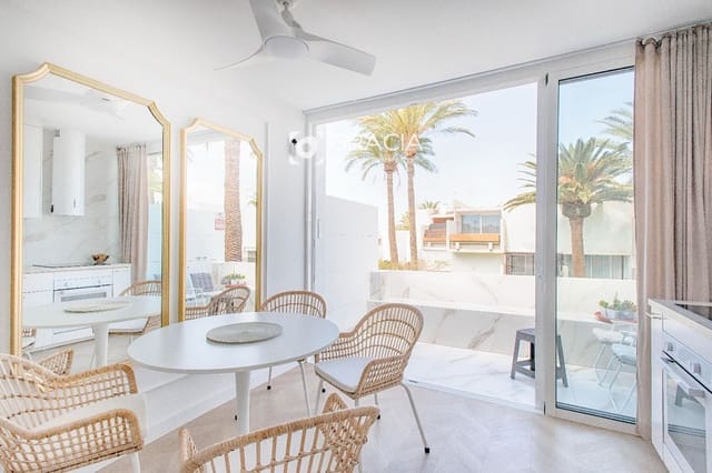 1 makuuhuone Asunto myytävänä paikassa Costa del Silencio, Arona mukana uima-altaan - 190 000 € (Ref: 9795716)