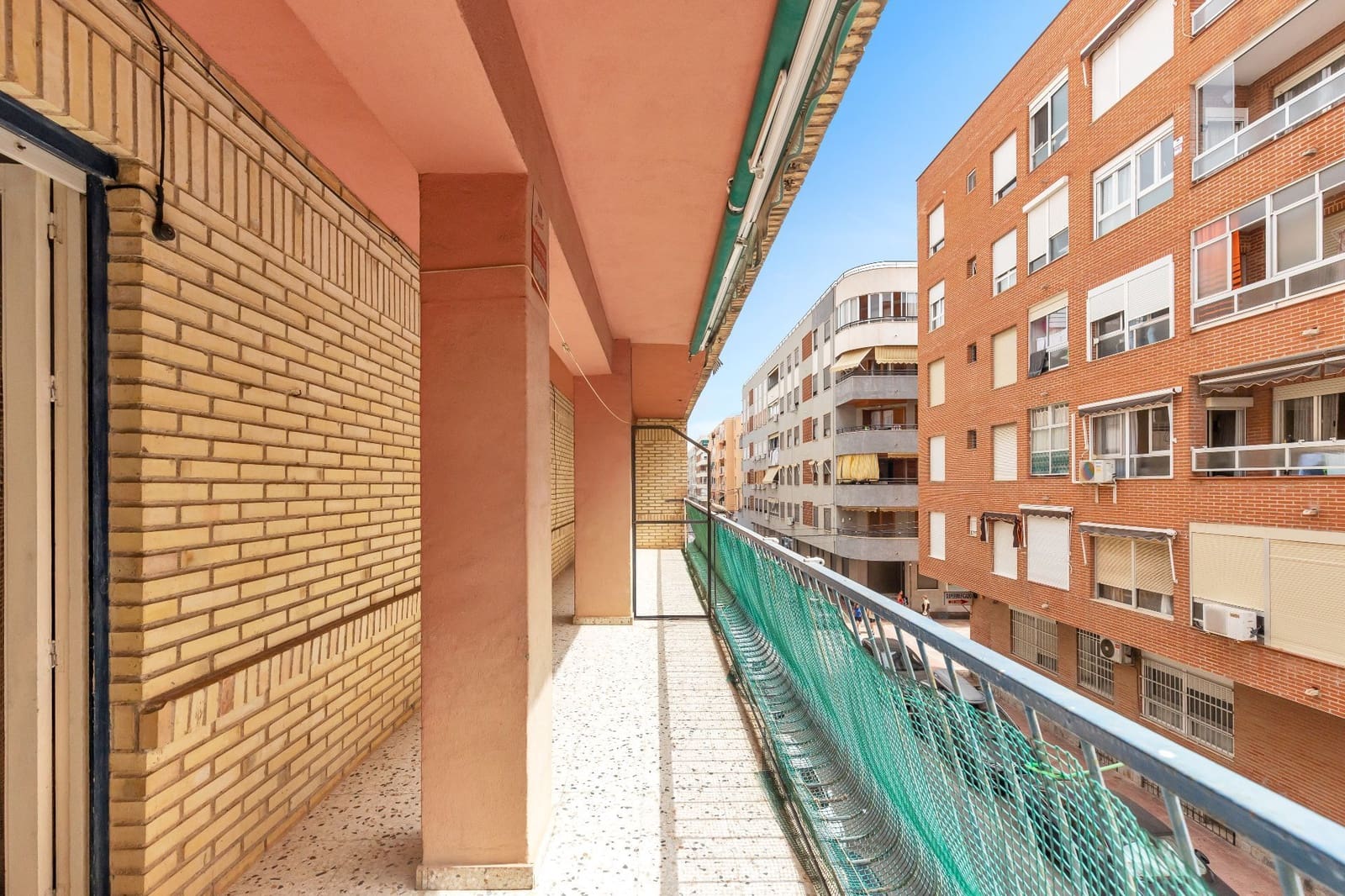 3 makuuhuone Huoneisto myytävänä paikassa Torrevieja - 159 000 € (Ref: 10020278)