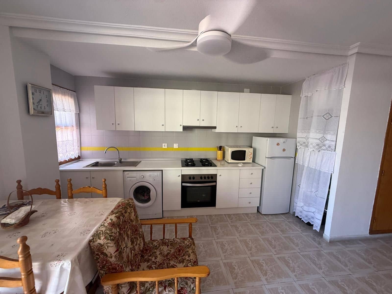 2 chambre Appartement à vendre à Torrevieja avec piscine garage - 159 900 € (Ref: 10022051)