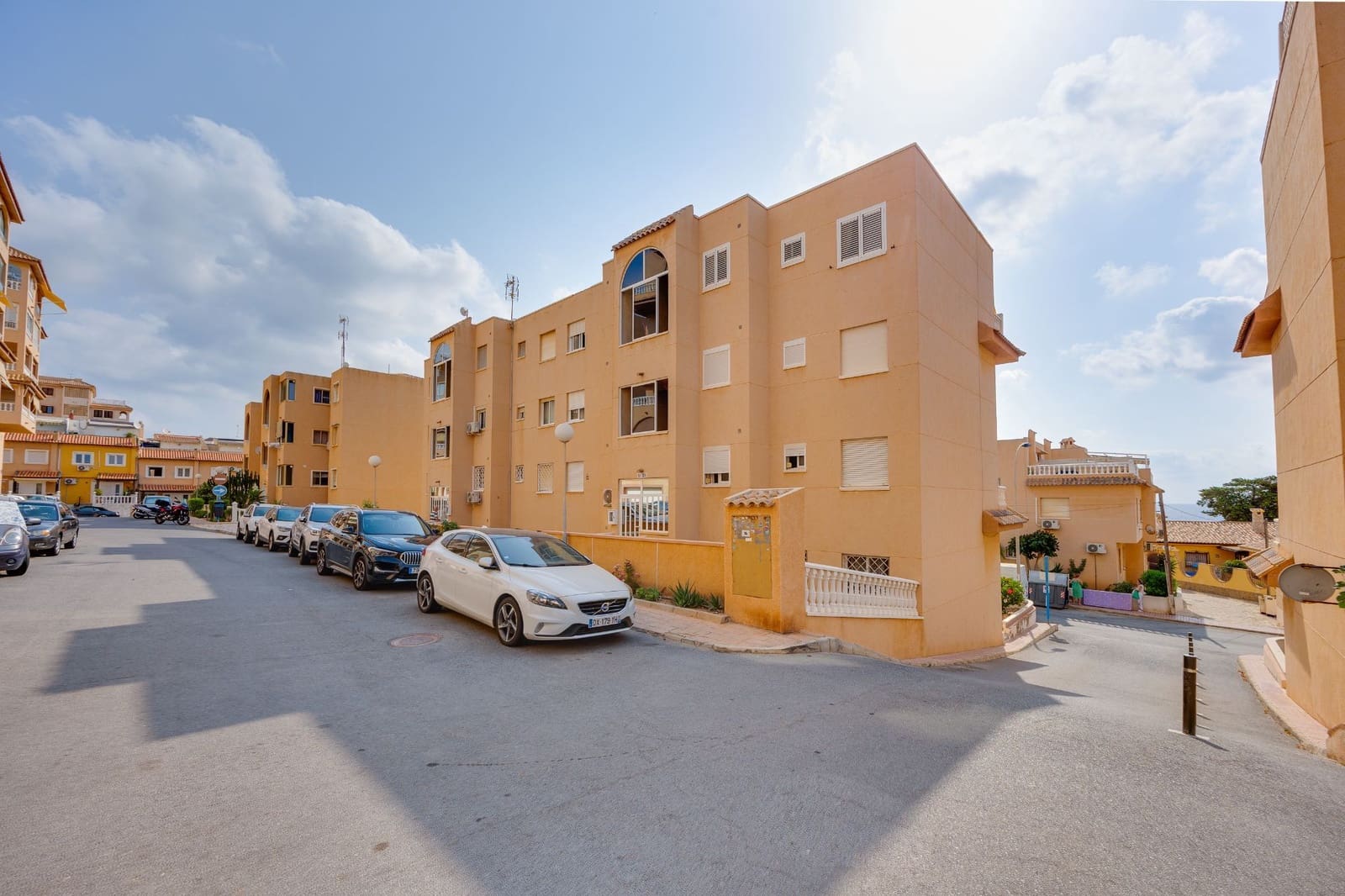 2 makuuhuone Huoneisto myytävänä paikassa Torrevieja - 219 500 € (Ref: 10023618)