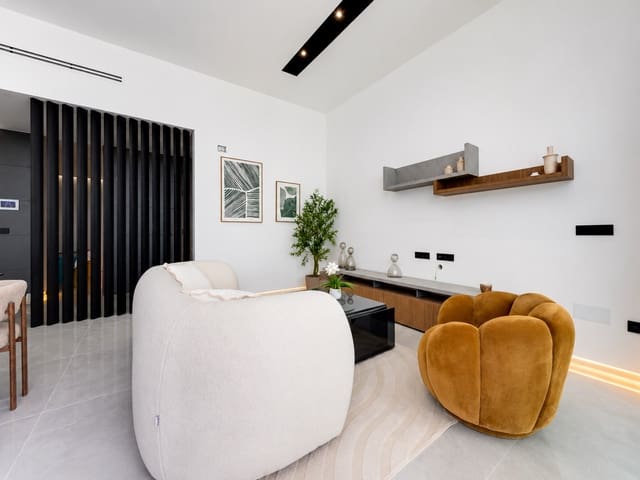 3 soveværelse Villa til salg i Los Balcones - Los Altos, Torrevieja med swimmingpool garage - € 790.000 (Ref: 10042598)