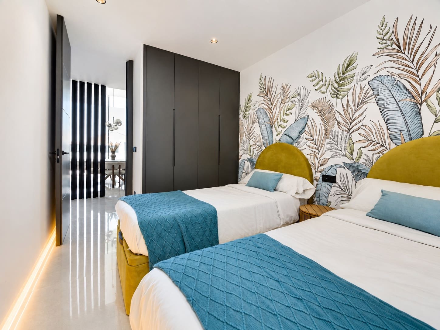 3 soveværelse Villa til salg i Torrevieja med swimmingpool garage - € 790.000 (Ref: 10042598)