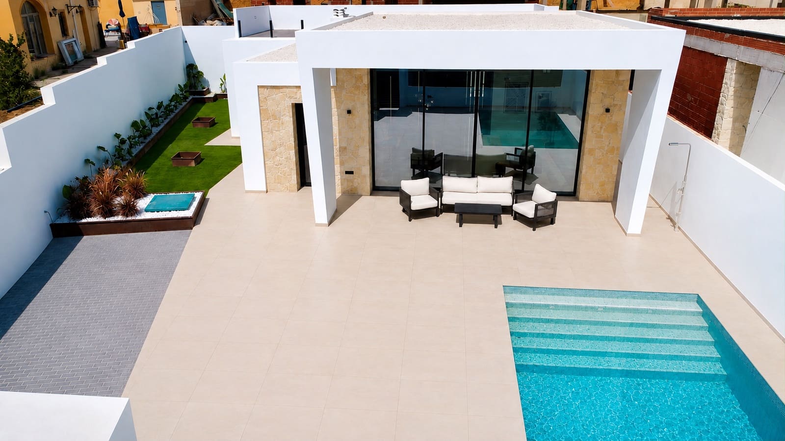 3 soveværelse Villa til salg i Torrevieja med swimmingpool garage - € 790.000 (Ref: 10042598)