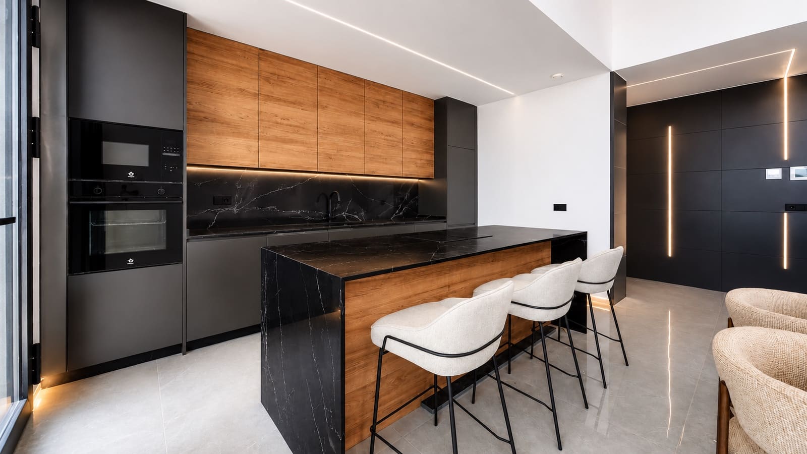 3 soveværelse Villa til salg i Torrevieja med swimmingpool garage - € 790.000 (Ref: 10042598)