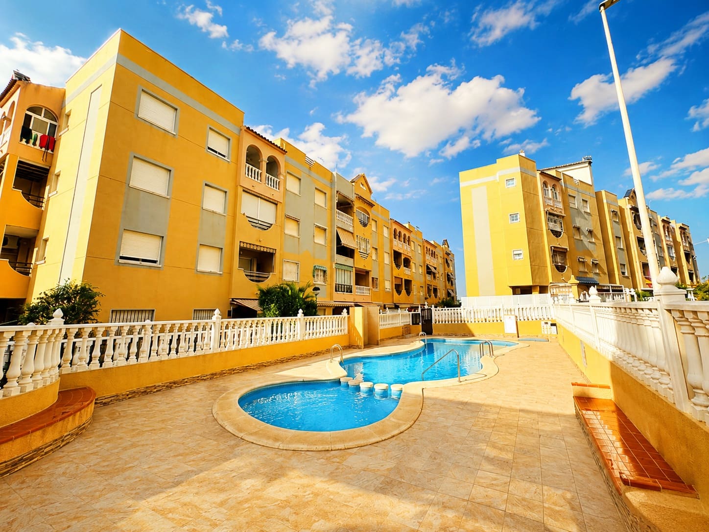 2 sypialnia Apartament na sprzedaż w Torrevieja z basenem garażem - 169 000 € (Ref: 10042599)