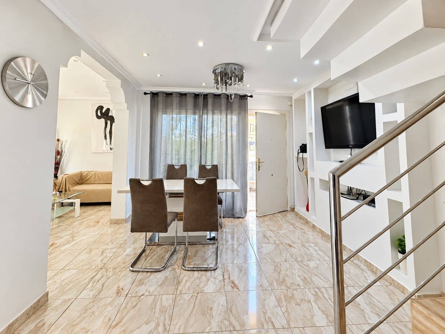 3 bedroom Townhouse for sale in Torrevieja with pool - € 179,900 (Ref: 10061336)